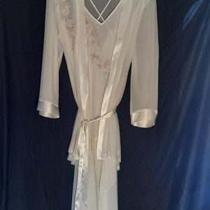 Linea Donatella Bride Gown and Robe, Satin Cream with flower detail, size Large.